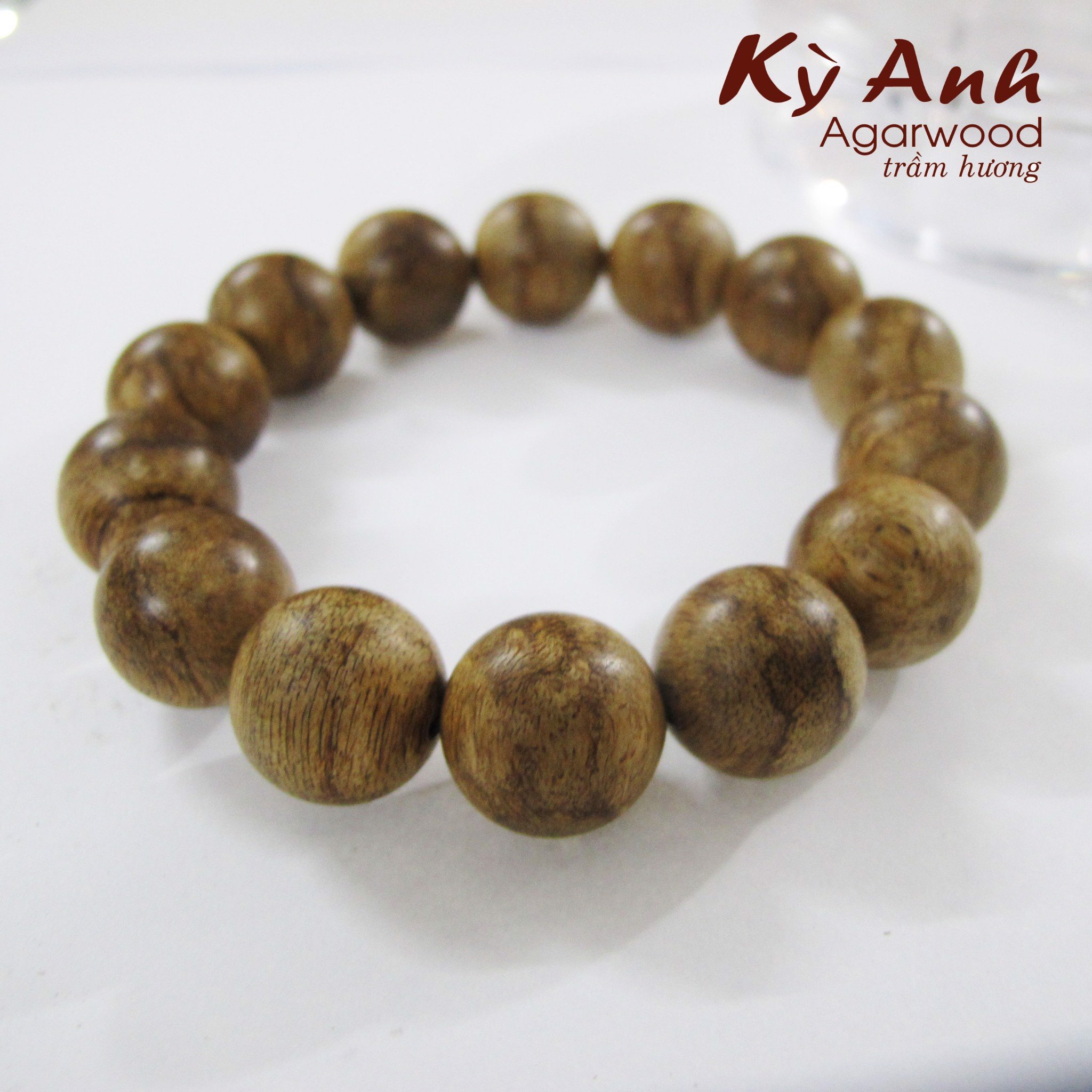 Vòng Trầm Hương Banh Đỏ 16ly- VHT189